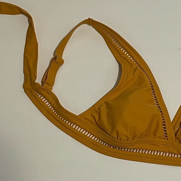 Time and Tru Gold Topaz Bikini Size Small - Picture 5 of 7